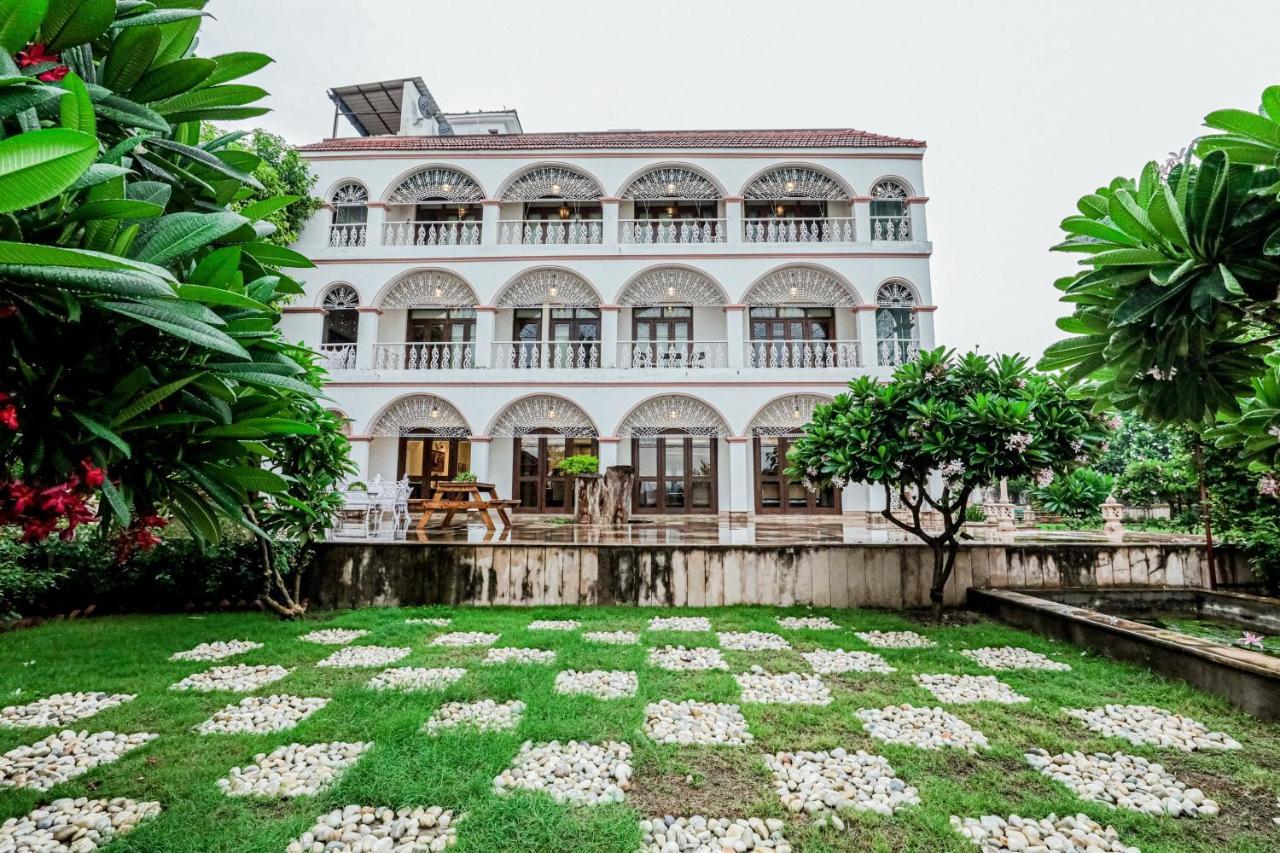 Saptapuri By Royal Orchid Hotels Limited Varanasi Exteriör bild